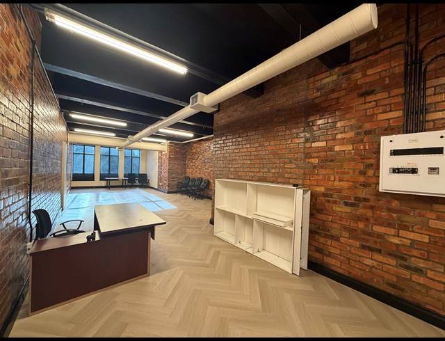 99M² BUILDING TO LET IN CAPE TOWN CITY CENTRE
